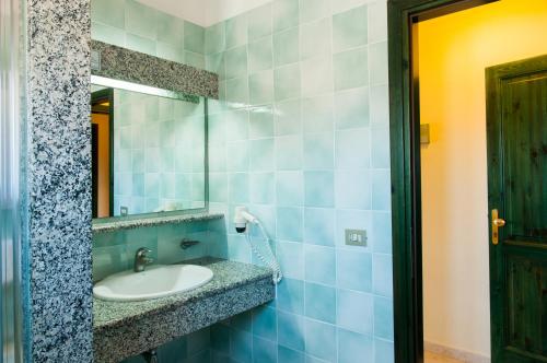 Club Hotel Torre Moresca - image 14