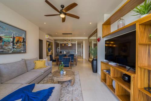 Luxurious New Ocean View 2BR Condo Near Downtown in Cabo San Lucas, Mexico