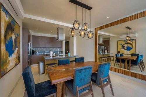 Luxurious New Ocean View 2BR Condo Near Downtown in Cabo San Lucas, Mexico