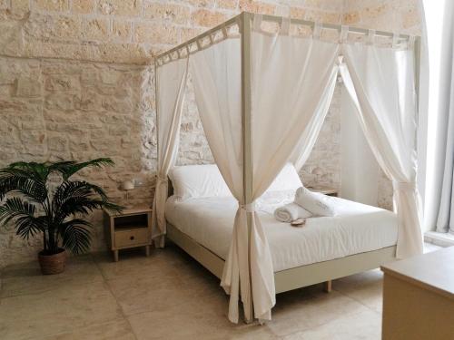 Aurluna Luxury Suites 3