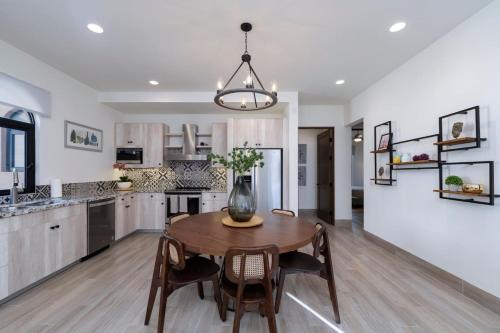 Amazing 2BR Condo at Quivira with Amenities in Cabo San Lucas, Mexico