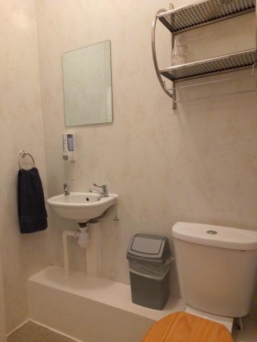 Triple Room image 2