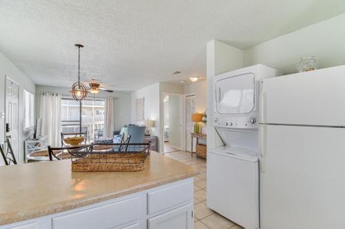 Walk to Waterfront Park Orange Beach Condo