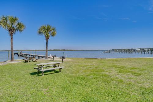 Walk to Waterfront Park Orange Beach Condo
