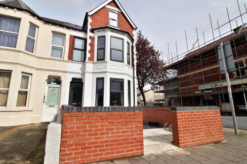 Centrally Located 2 Bedroom