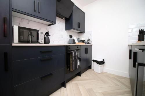 Centrally Located 2 Bedroom near สวนบิวท์