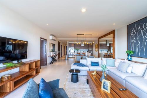 Spacious New 3BR Condo with Amazing Ocean Views in Cabo San Lucas, Mexico