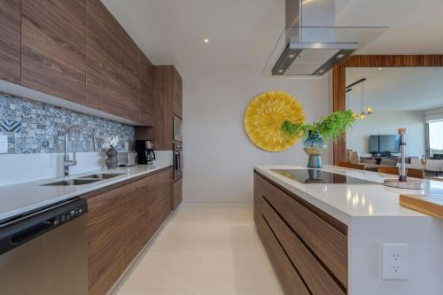 Spacious New 3BR Condo with Amazing Ocean Views in Cabo San Lucas, Mexico
