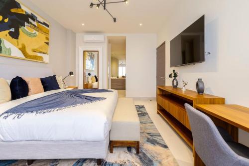 Spacious New 3BR Condo with Amazing Ocean Views in Cabo San Lucas, Mexico