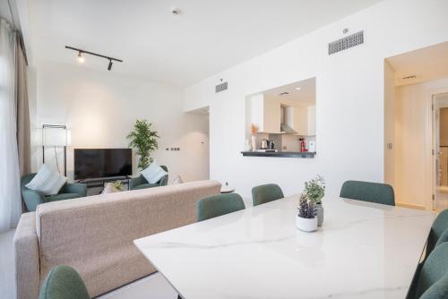 Stylish Stayz beautiful modern apartment with Burj Khalifa views, Дубай (фото 8)