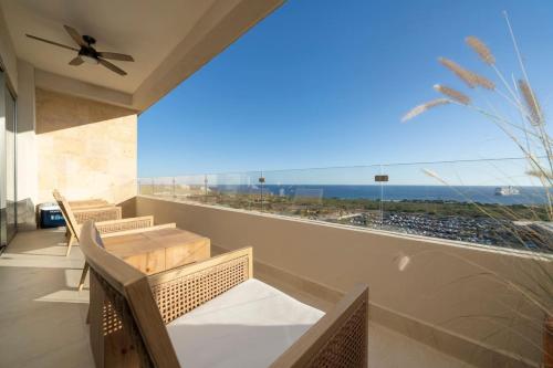 Stunning 2BR PH with Views and Private Rooftop in Cabo San Lucas, Mexico