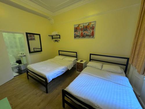 Anwar House - image 8