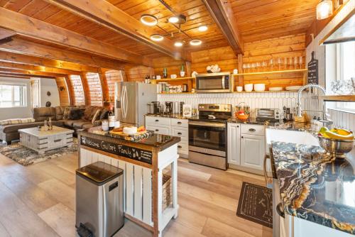 Completely Remodeled Chalet in the Woods with a Game Room
