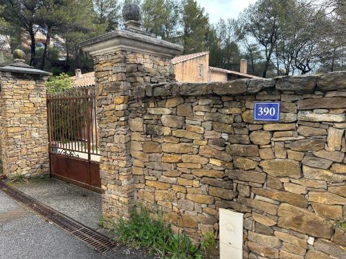 Maison au Pied de la Sainte Victoire - Puyloubier