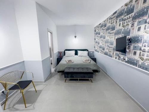 Saint Barth Guest House - Historic Loft in Bari 2