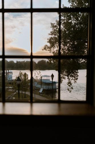 HATCHERY HOTEL & EVENT CENTER - image 12