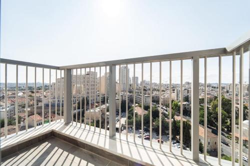 Exclusive 1 Bdm Apartment Parking City Center - image 12
