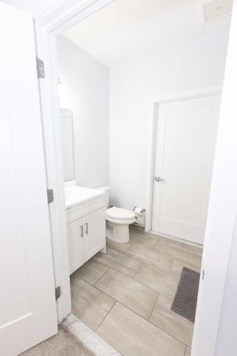 Modern & Cozy 2 - Bedroom gem mins from NYC in Jersey City, USA