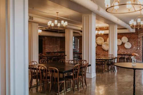 HATCHERY HOTEL & EVENT CENTER in La Crosse City Center