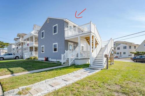 Beach Bliss 1 Block1 From Beach Upstairs Unit in Brigantine, Vereinigte Staaten von Amerika