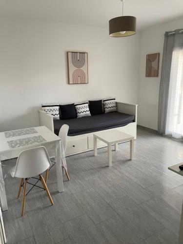 Appartement t2 avec terrasse et cour - Location saisonnière - Cavaillon