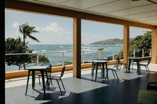 餐廳, Grapetree Bay Hotel & Villas in 克里斯汀斯泰德港