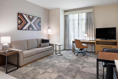 Residence Inn by Marriott 챗스워스