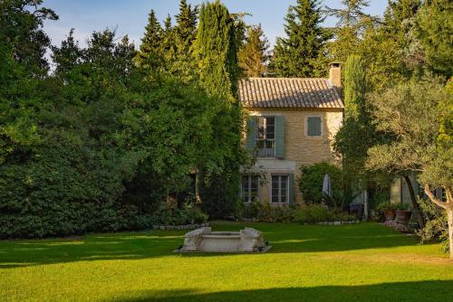 Villa de 6 chambres avec piscine privee jacuzzi et jardin clos a Saint Remy de Provence - Location, gîte - Saint-Rémy-de-Provence