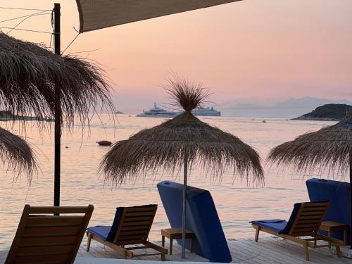 Manta Hotel – Ksamil, IL