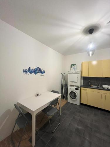 ห้องครัว, Chambre au coeur de Genève (Chambre au coeur de Geneve) in แปล็งปาแล