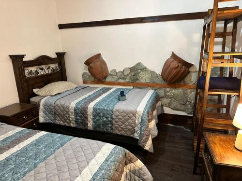 Double or Twin Room image 3