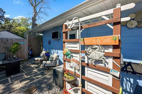 Dog-Friendly Jacksonville Beach Apt with Yard! - image 10