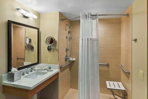 DoubleTree by Hilton San Pedro - image 11