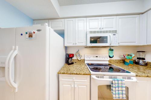 Oceanwalk 10-203 in New Smyrna Beach, USA