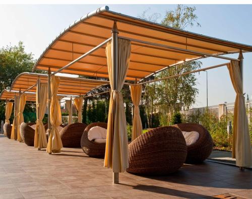 The Hub Hotel - image 11