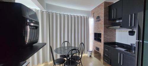 Konyha, Ap Estilo & conforto vista piscinas in Bandeirantes