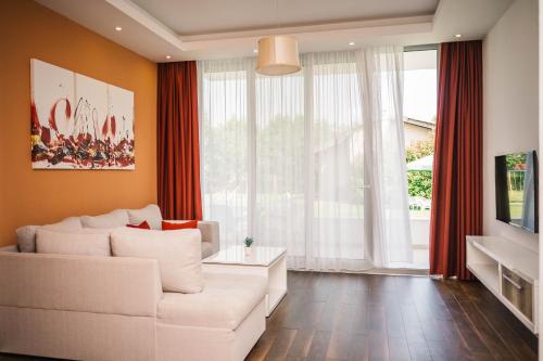 Apartments Antique - image 8