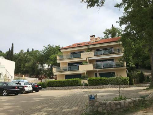 Apartments by the sea Omisalj, Krk - 21946