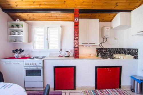 Two-Bedroom Apartment with Terrace and Sea View image 7