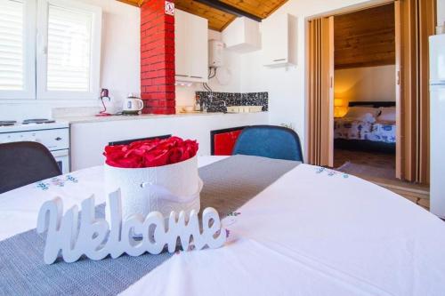 Two-Bedroom Apartment with Terrace and Sea View image 3