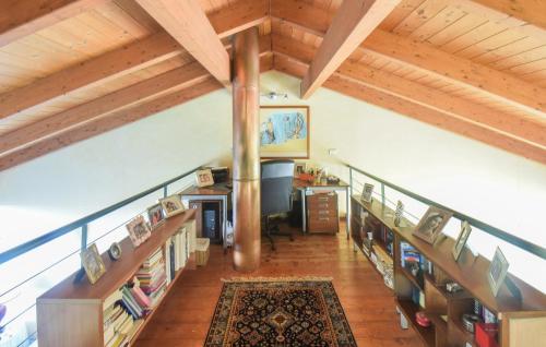 6 Bedroom Awesome Home In Roma - image 10