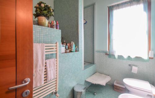 6 Bedroom Awesome Home In Roma - image 4