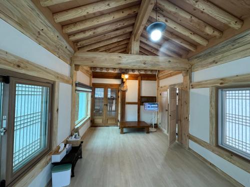 Hanok Stay - JukRokJungSa