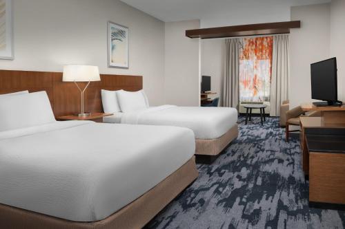 Queen Suite with Sofa Bed