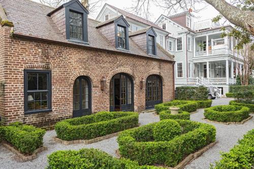 Gibbon House at Casa Zoe image