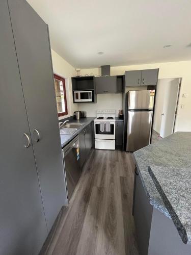 Sherwood Ranch Cottages - 405 Woodbank Road in ฮานเมอร์สปริงส์