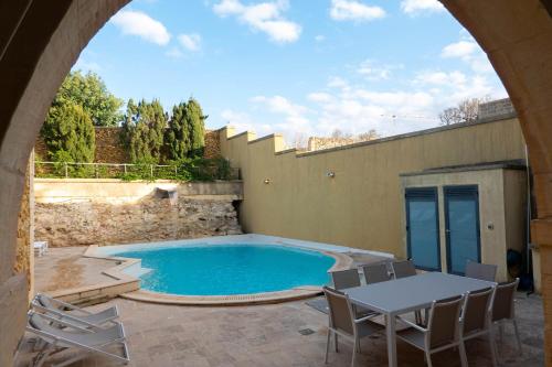 OneFifty Gozitan Villa and Pool - Happy Rentals - Location saisonnière - Il-Pergla