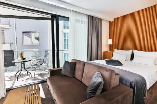 Superior Double Room image 8