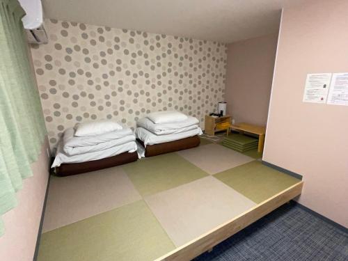 Economy Twin Room