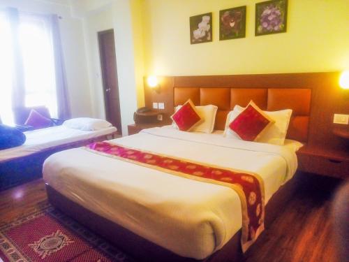 Executive Triple Room room in Hotel Zingkham Residency
